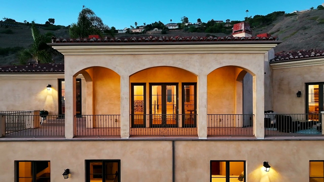 3231 Palos Verdes Dr S: Custom Tuscan Estate on an Elevated Coastal Bluff